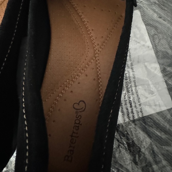 EUC BareTraps suede embellished Mocs - Picture 4 of 5